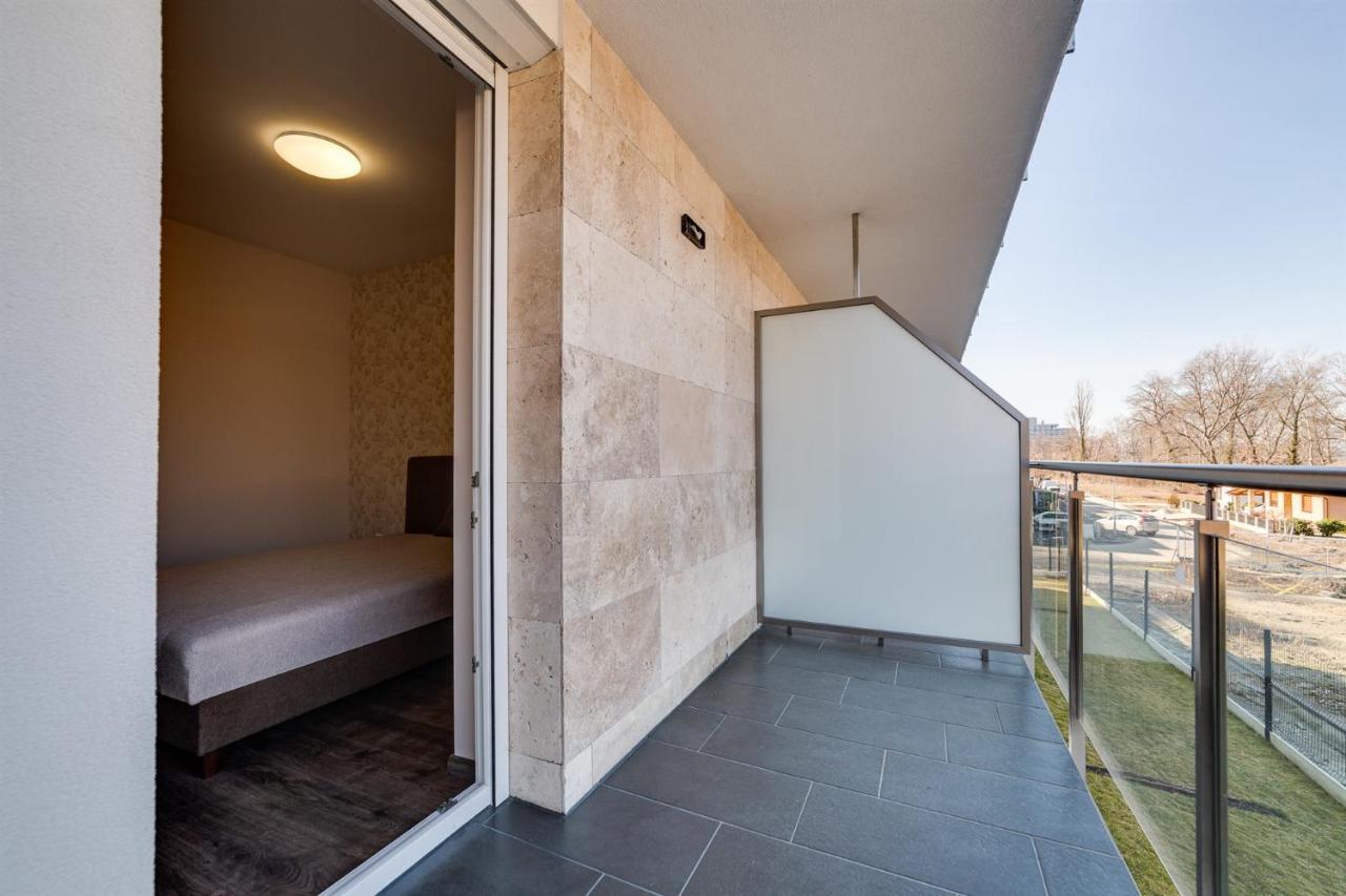 Forest Foeldvar Apartmanok By Bltn Balatonföldvár Buitenkant foto