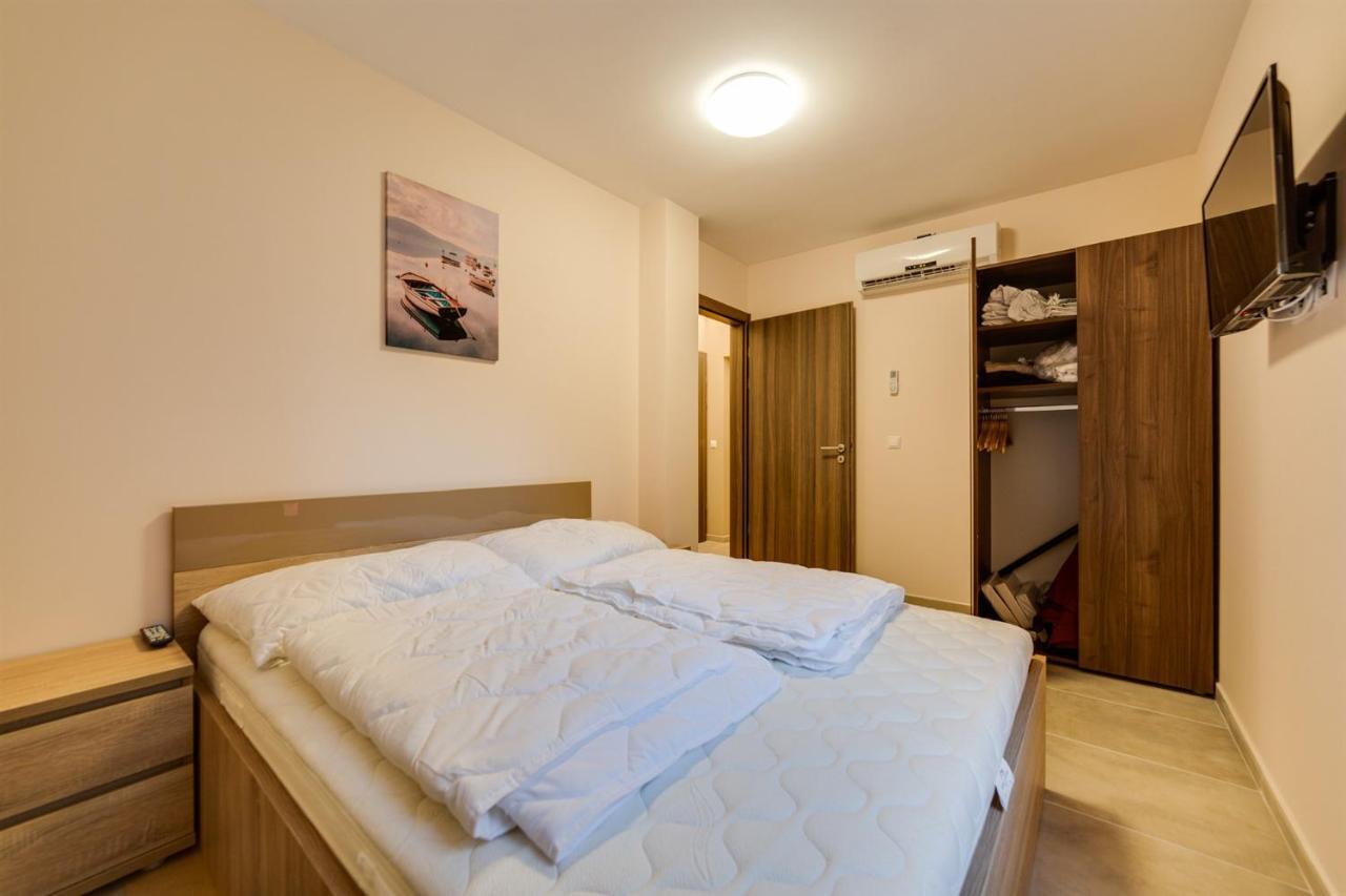 Forest Foeldvar Apartmanok By Bltn Balatonföldvár Buitenkant foto