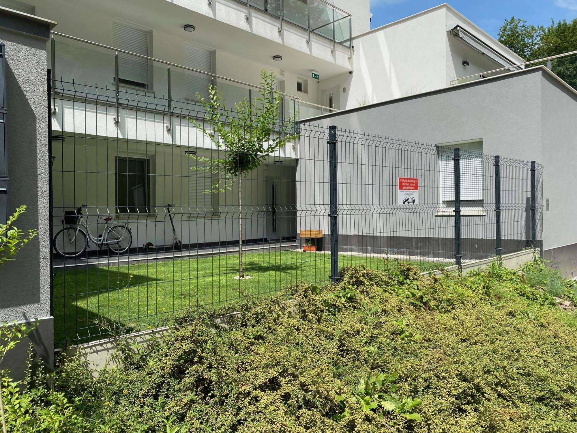 Forest Foeldvar Apartmanok By Bltn Balatonföldvár Buitenkant foto